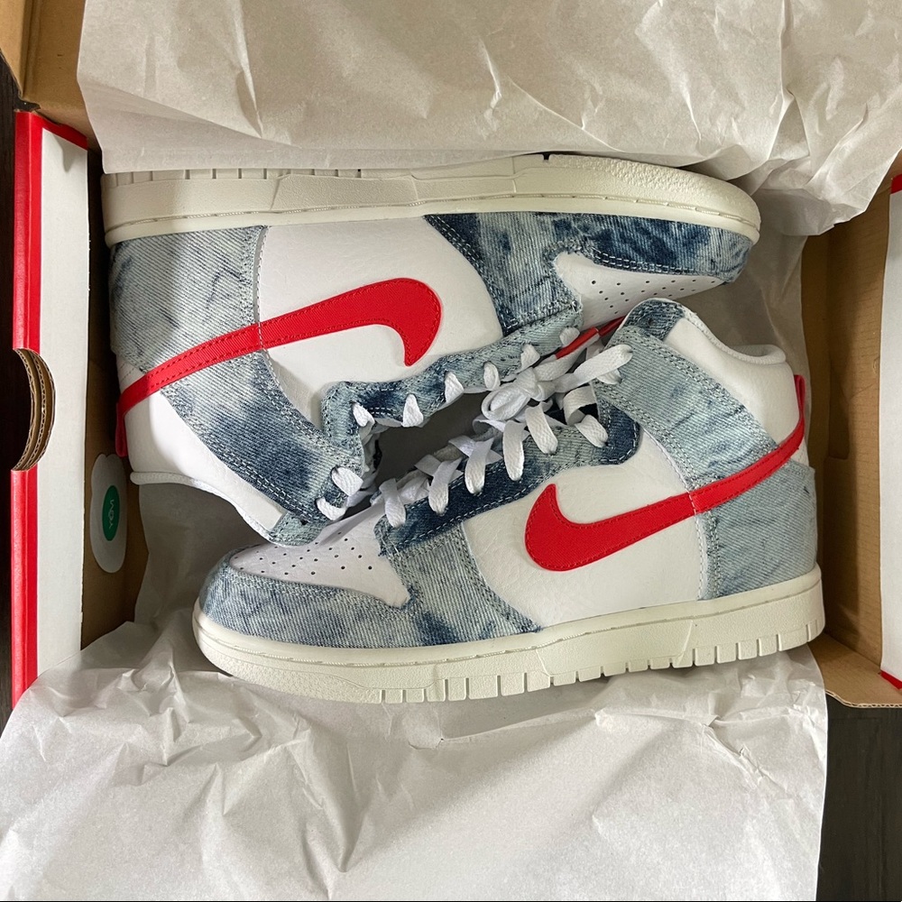 NIB - Women’s Nike Dunk High Washed Denim - Size 7.5